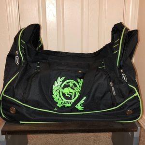 Cinch Suitcase